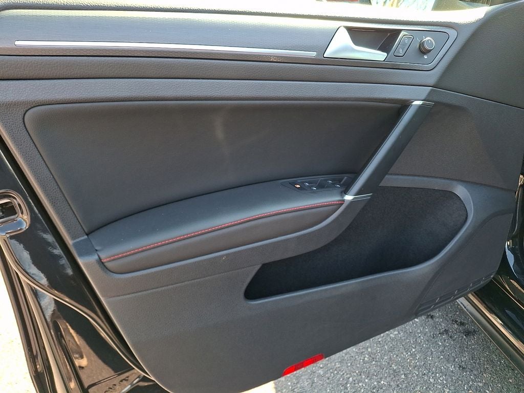 2021 Volkswagen Golf GTI 2.0T SE