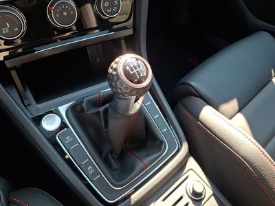 2021 Volkswagen Golf GTI 2.0T SE