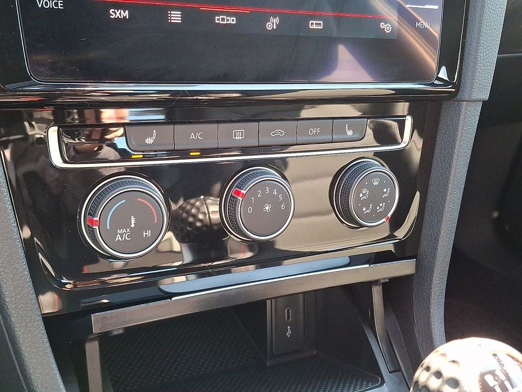 2021 Volkswagen Golf GTI 2.0T SE