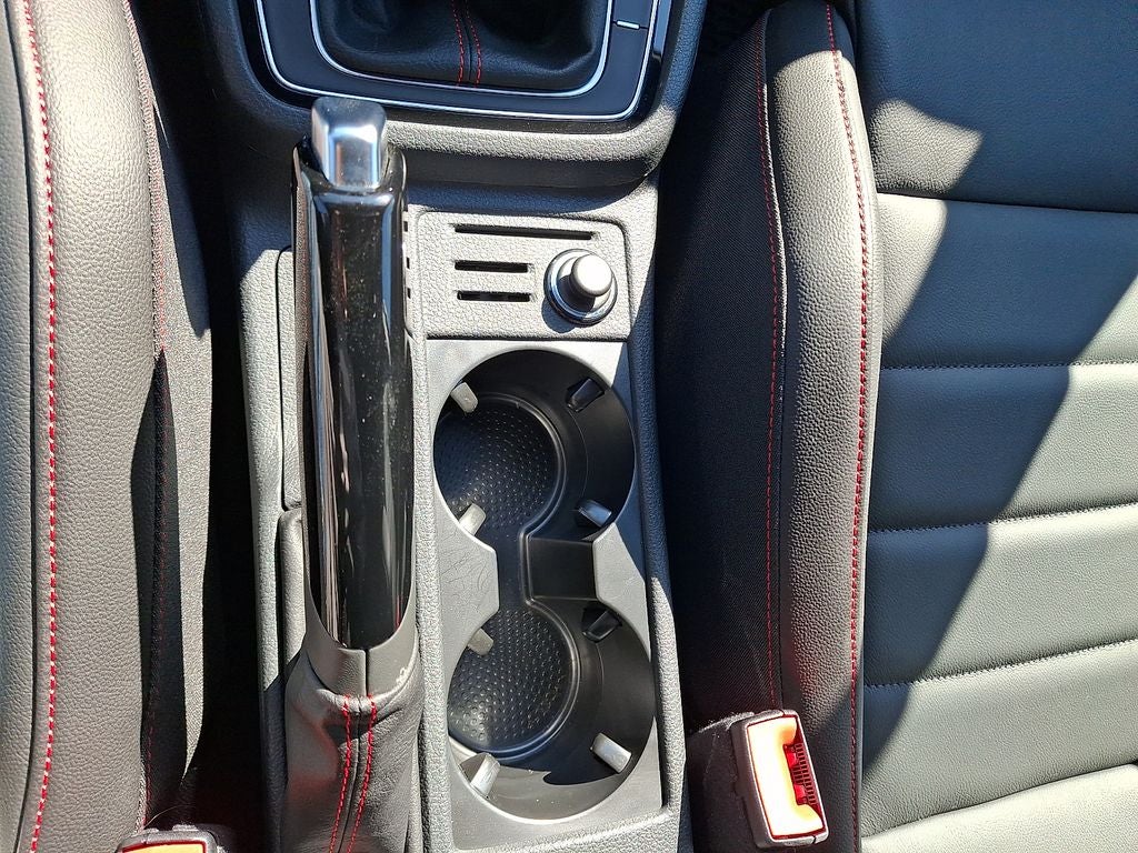 2021 Volkswagen Golf GTI 2.0T SE