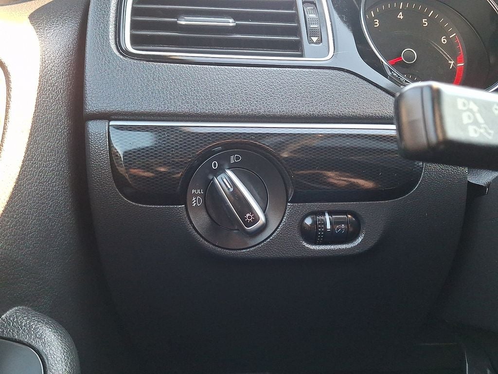 2018 Volkswagen Jetta 1.8T SE Sport