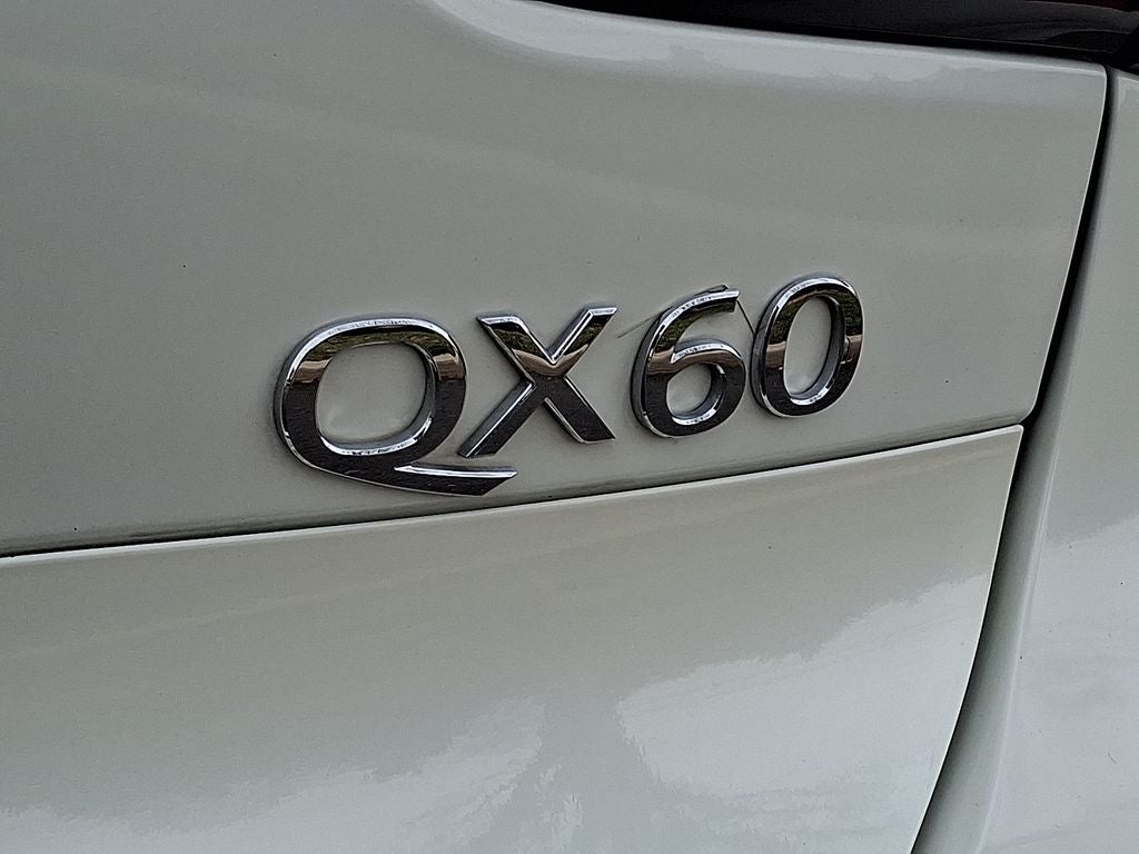 2016 INFINITI QX60 Base