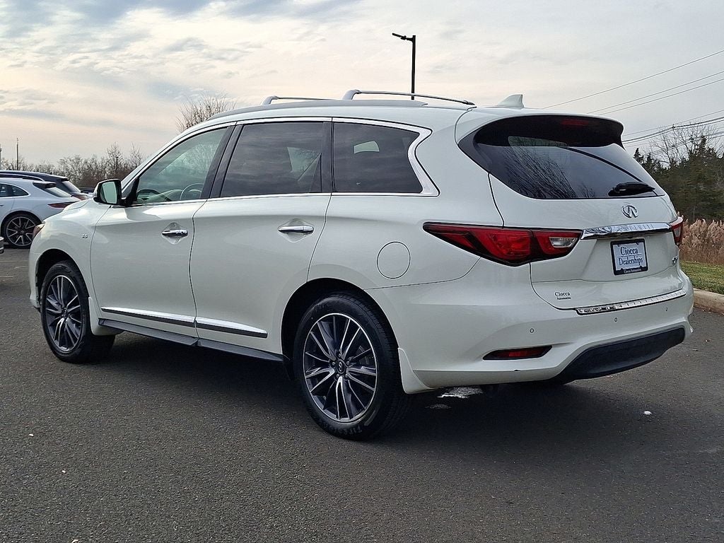 2016 INFINITI QX60 Base