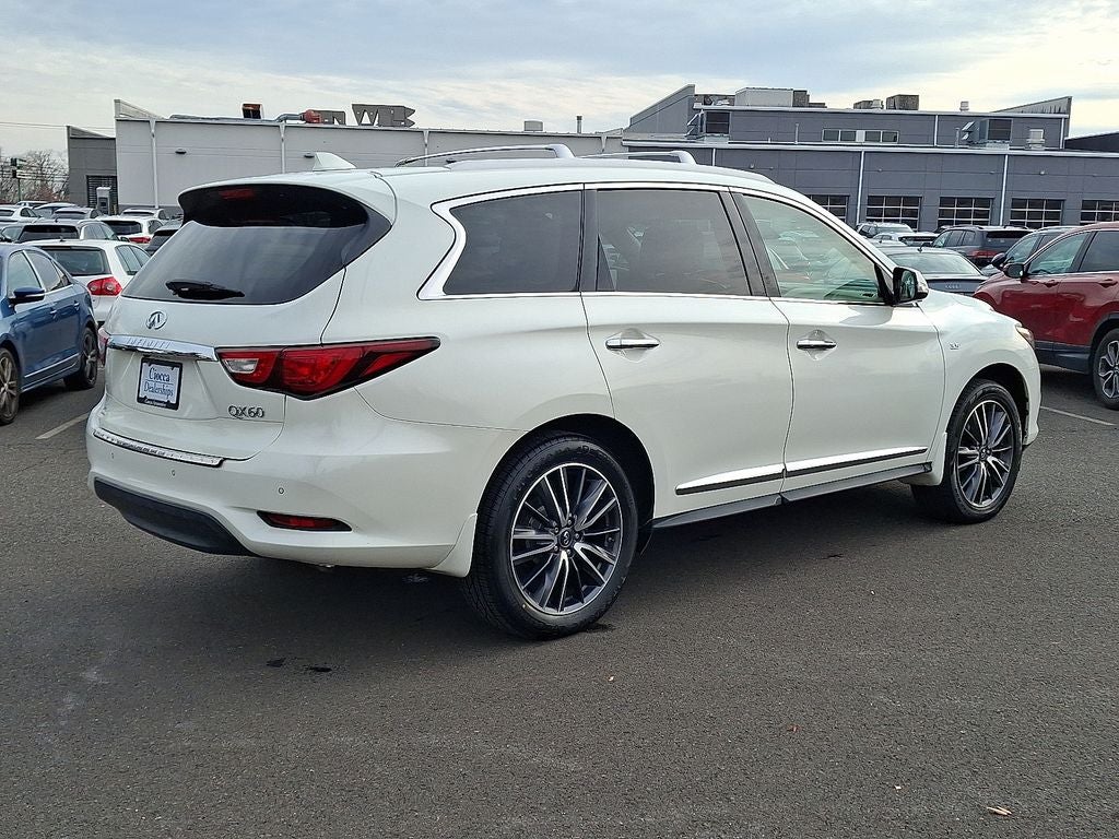 2016 INFINITI QX60 Base