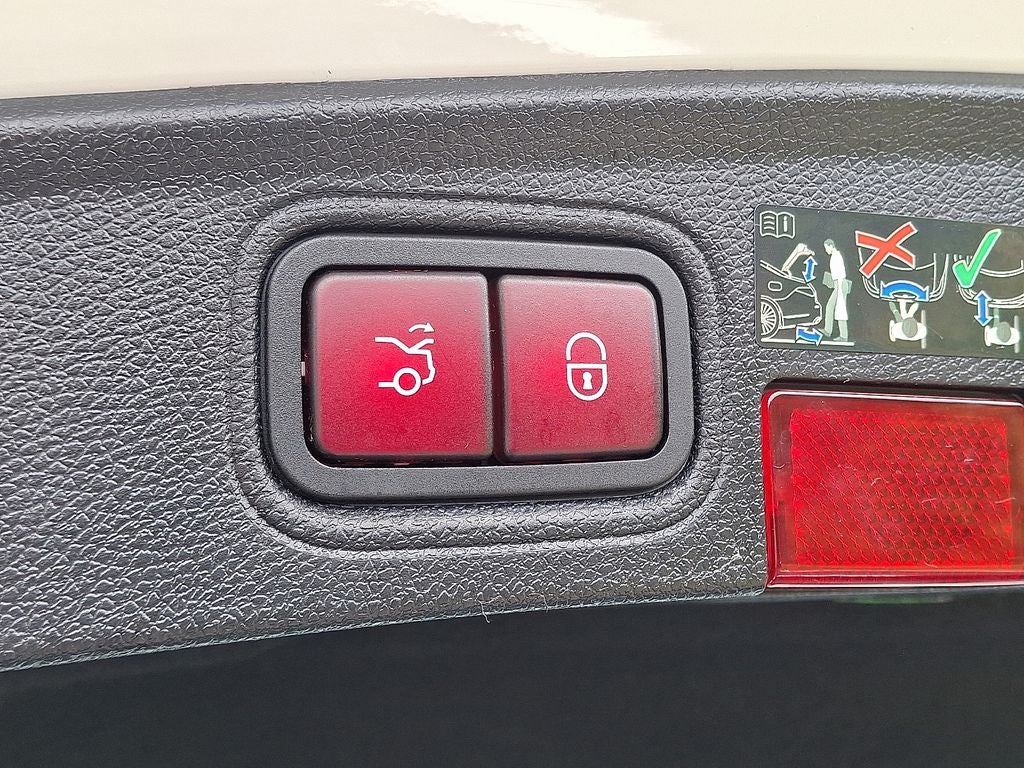 2023 Mercedes-Benz C-Class C 300 4MATIC®