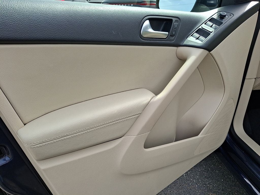 2016 Volkswagen Tiguan SE 4Motion